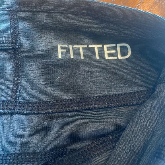 Danskin Now Capri Leggings - Picture 3 of 4